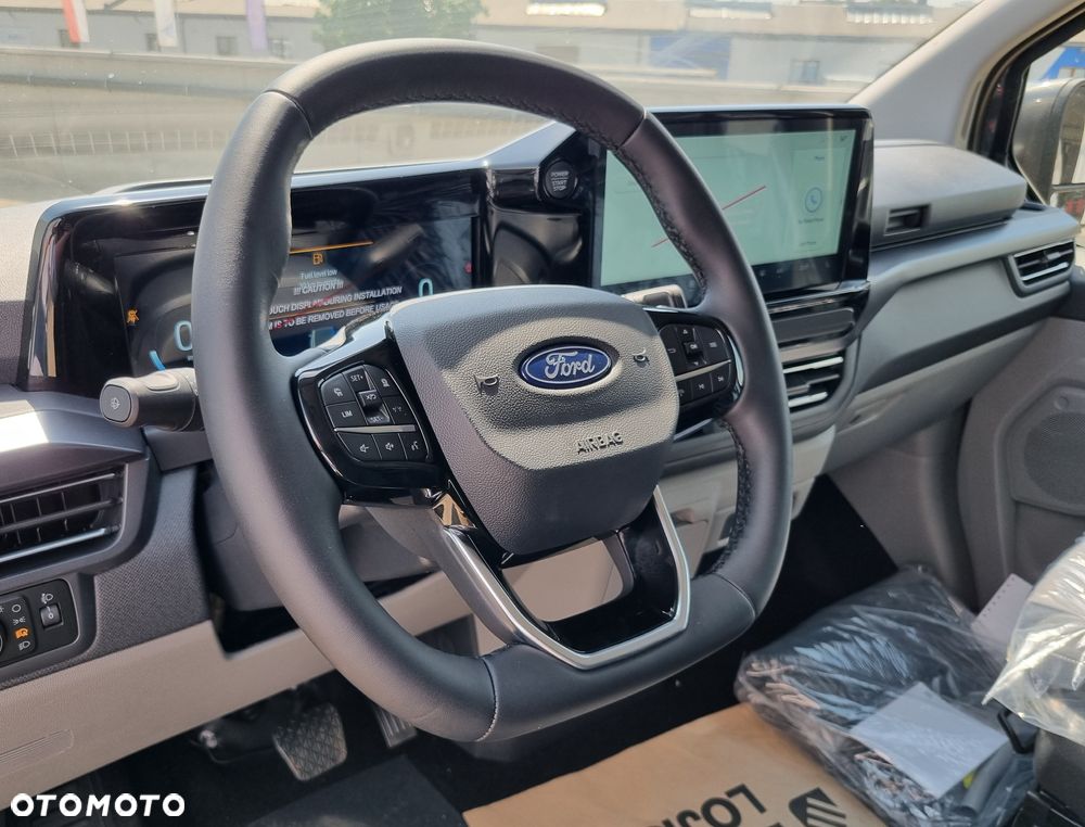 Ford Tourneo Custom 2.0 EcoBlue 320 AWD L2 Titanium - 8