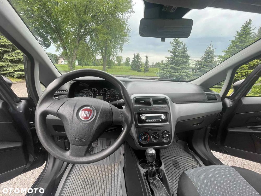 Fiat Grande Punto - 9