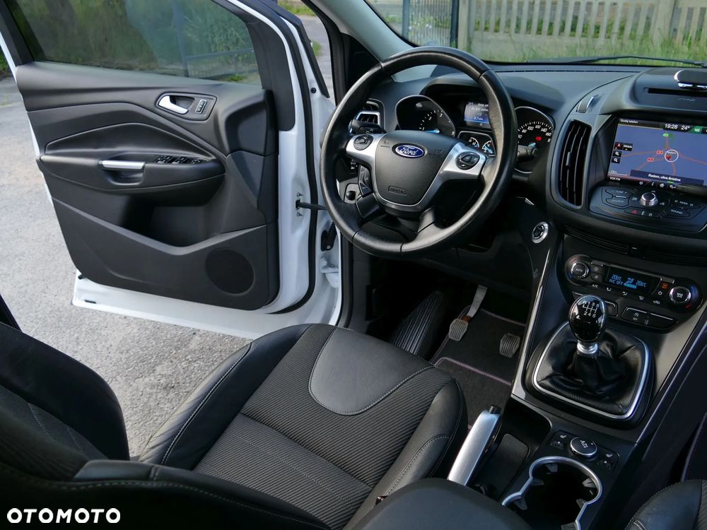 Ford Kuga 2.0 TDCi FWD Titanium - 23