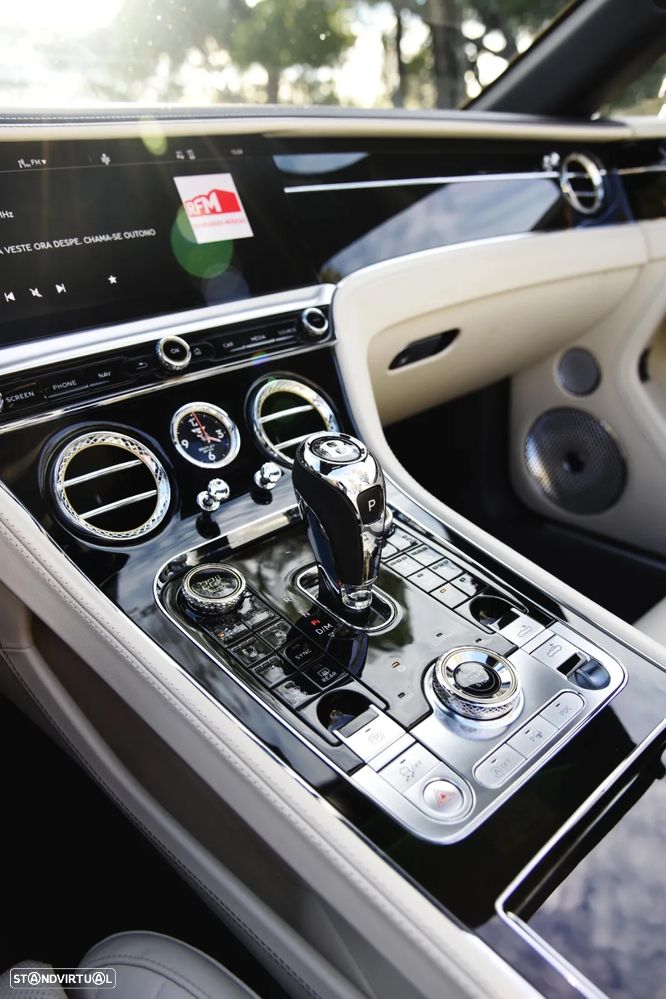 Bentley Continental Cabrio GT V8 - 29