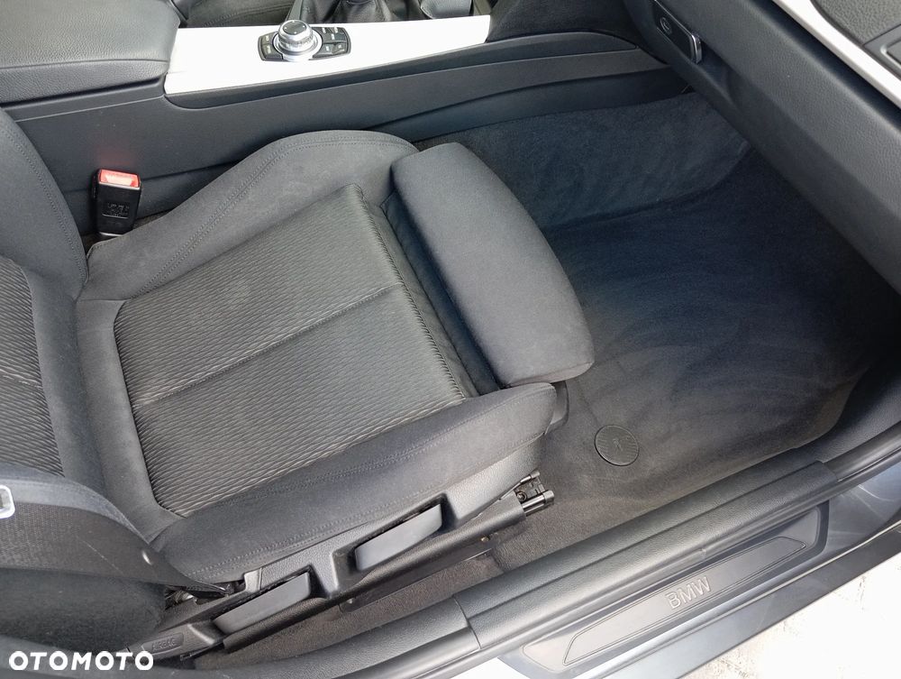 BMW Seria 3 320d DPF - 25