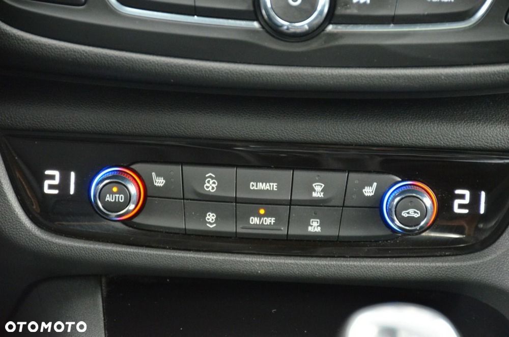 Opel Insignia - 34