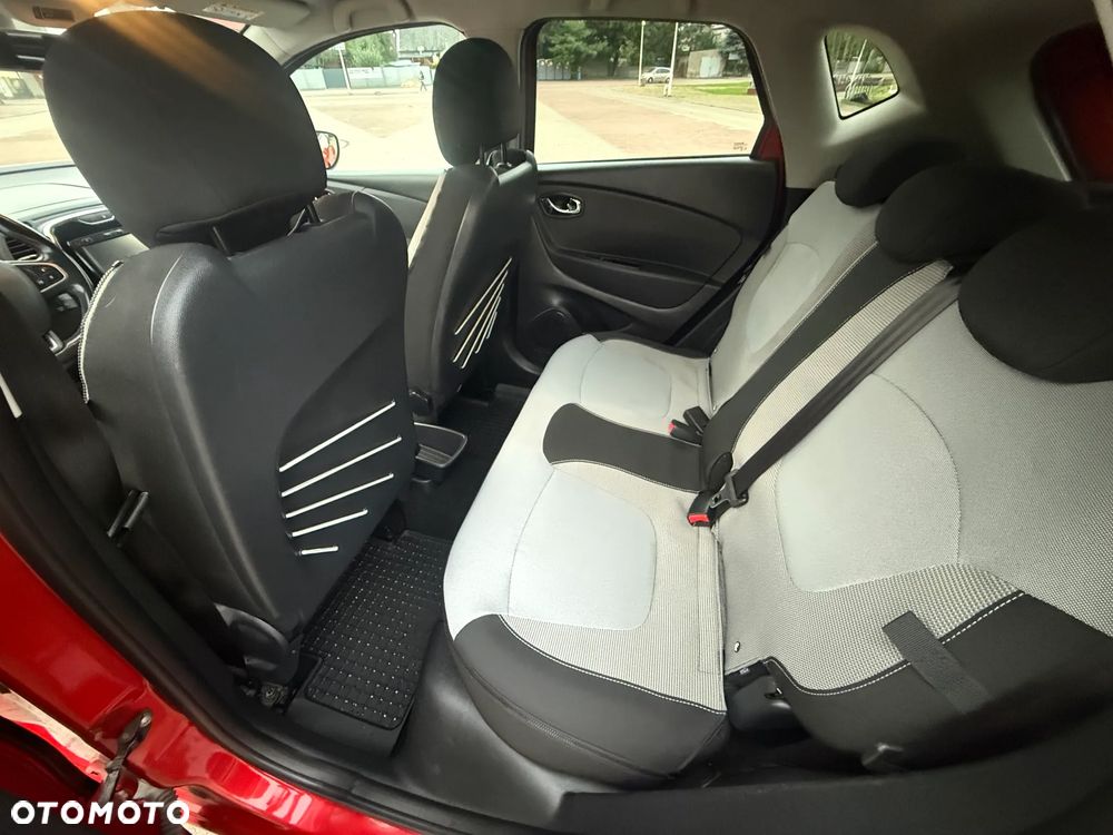 Renault Captur 1.2 Energy TCe XMOD EDC - 11