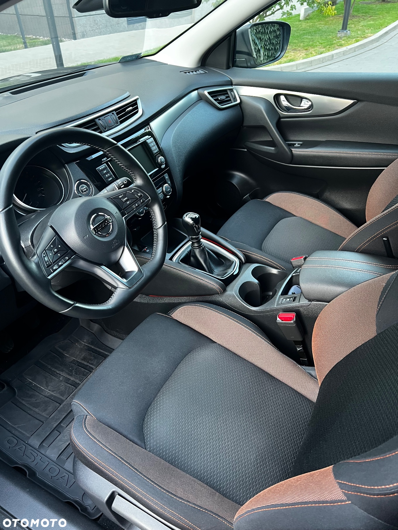 Nissan Qashqai 1.7 dCi N-Motion - 14