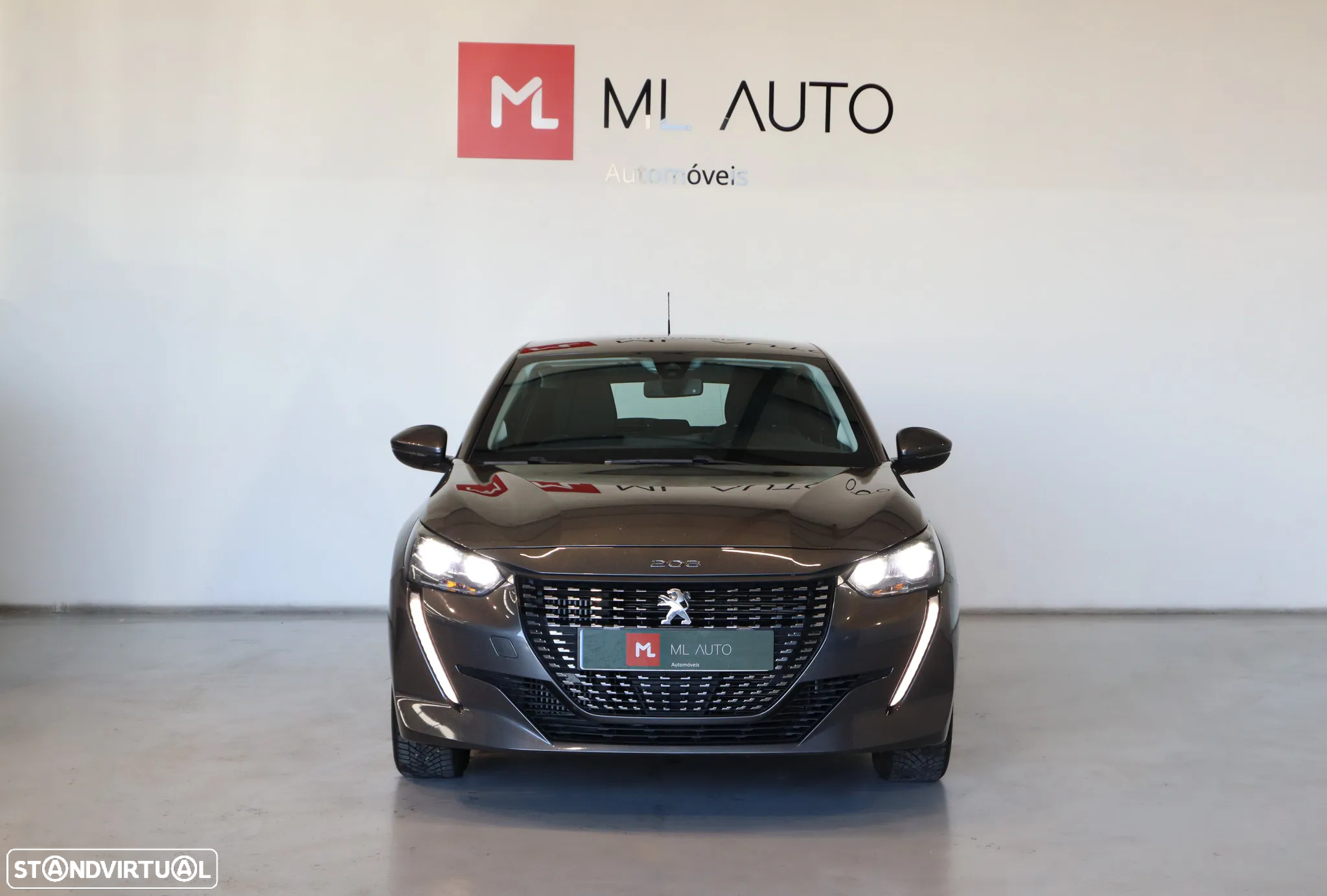 Peugeot 208 1.2 PureTech Allure EAT8 - 4
