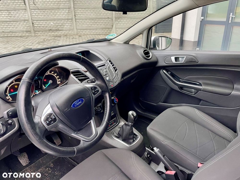Ford Fiesta - 2