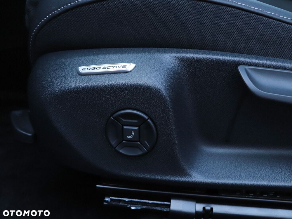 Volkswagen T-Roc - 14