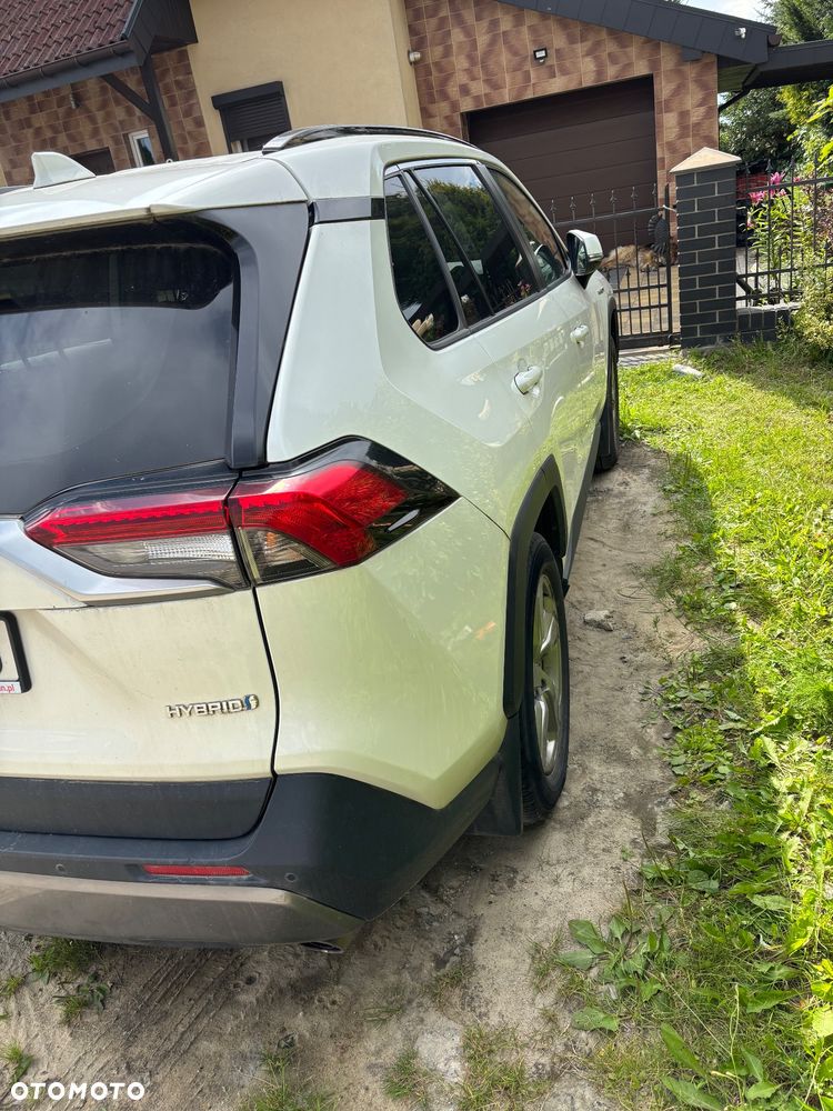 Toyota RAV4 - 6