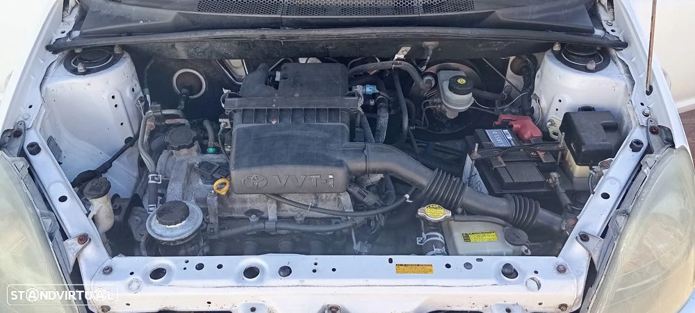 Toyota Yaris 1.0 Terra - 10