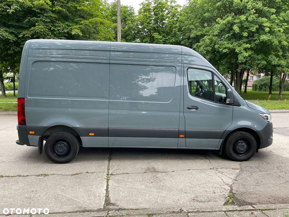 Mercedes-Benz Sprinter - 9