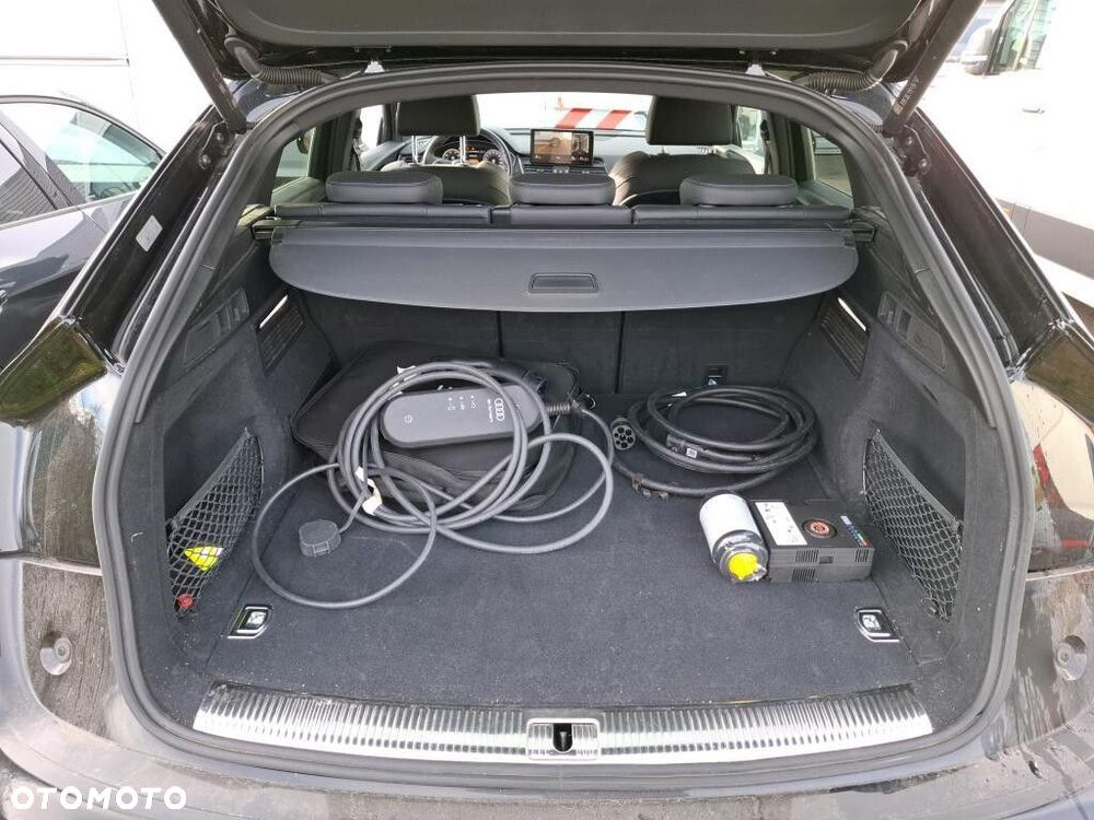 Audi Q5 Sportback - 12