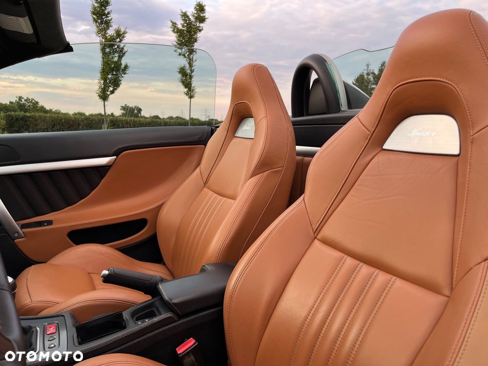 Alfa Romeo Spider 2.4JTDM - 1