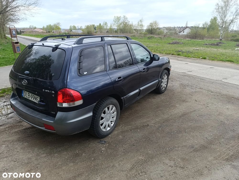 Hyundai Santa Fe - 3