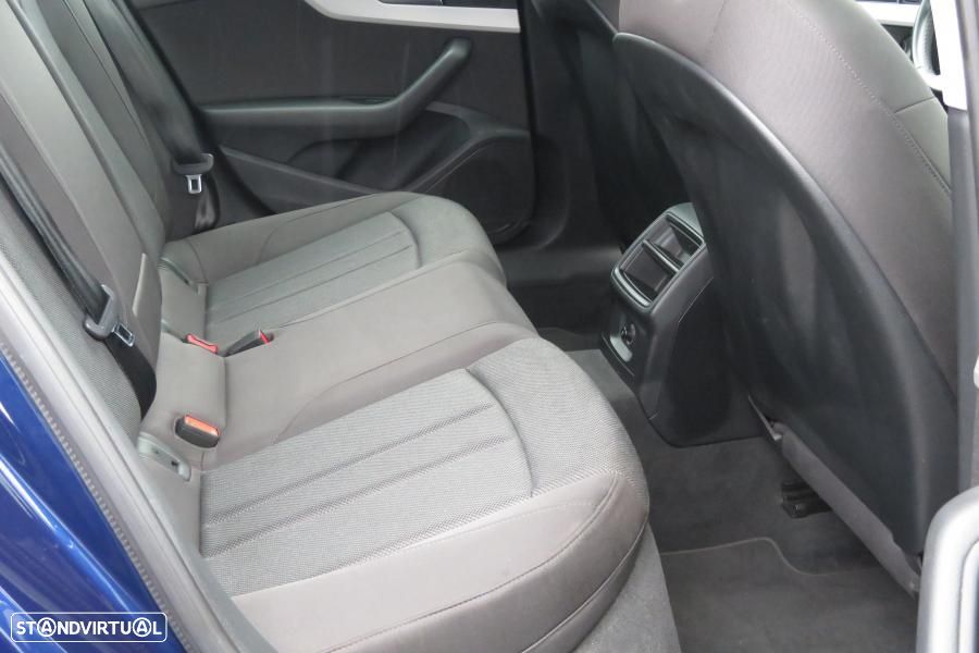 Audi A4 Avant 30 TDI Advanced S tronic - 16