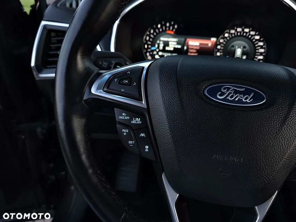 Ford Edge 2.0 EcoBlue Bi-Turbo 4x4 Vignale - 32