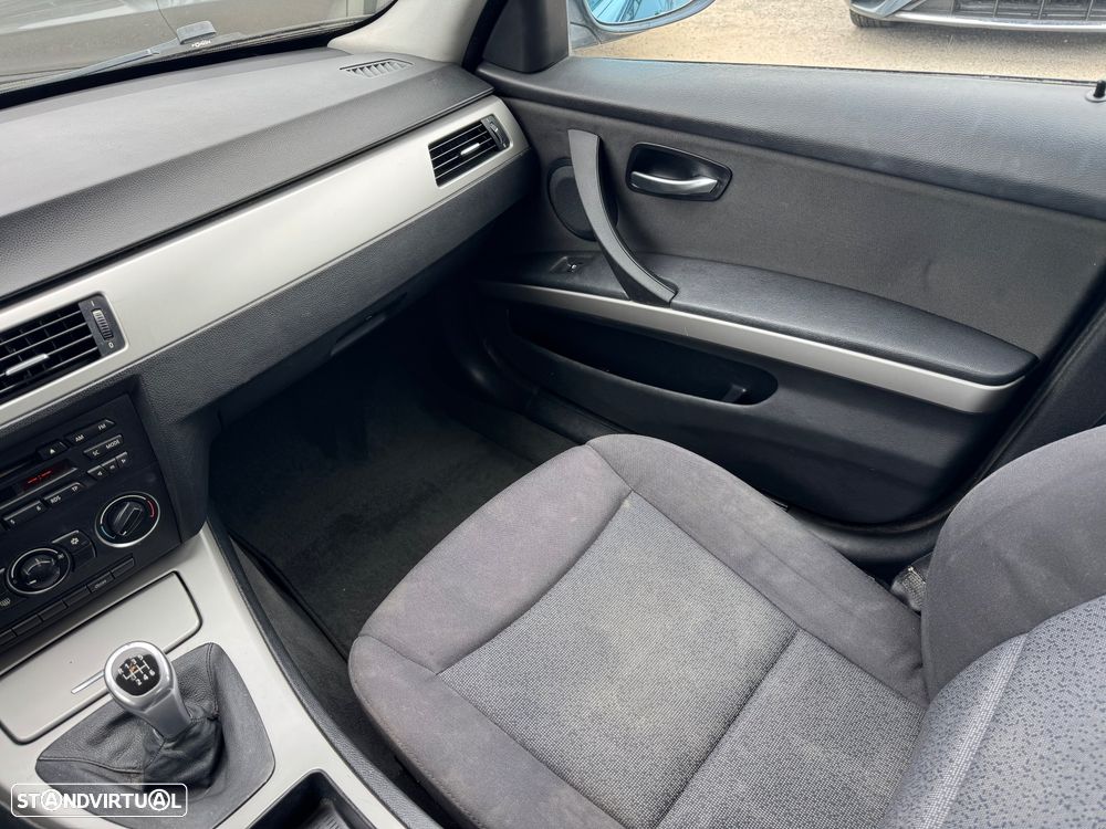 BMW 318 d DPF Edition Exclusive - 13