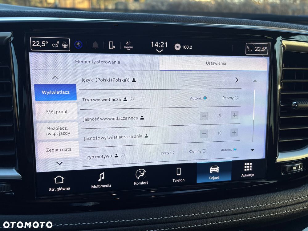 Chrysler Pacifica - 33