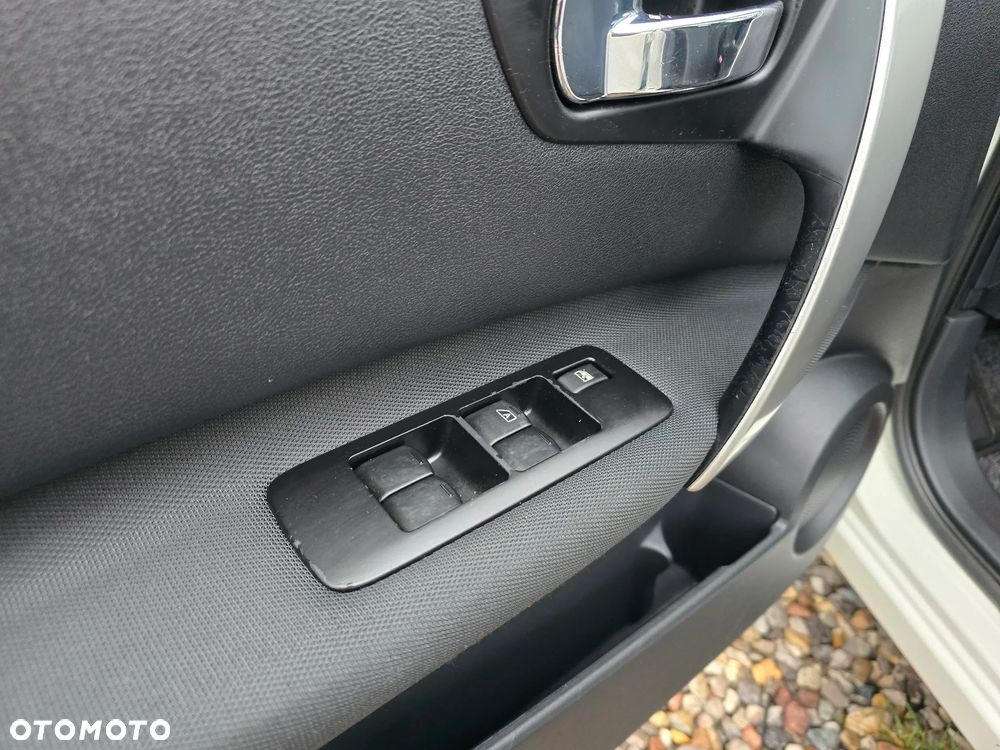 Nissan Qashqai 2.0 tekna - 22