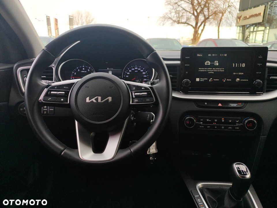 Kia Ceed - 13