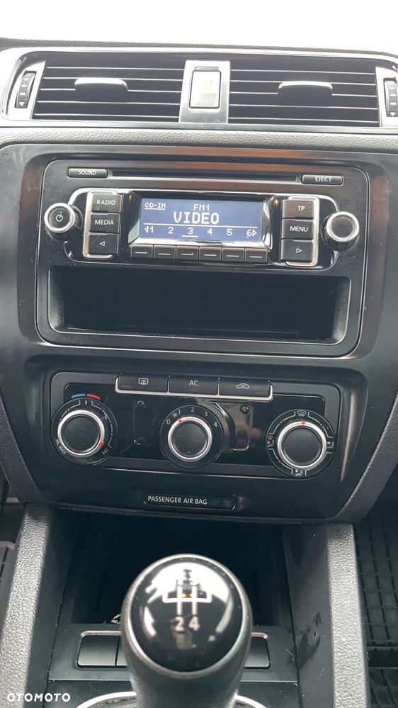 Volkswagen Jetta 1.6 TDI BMT Comfortline - 25