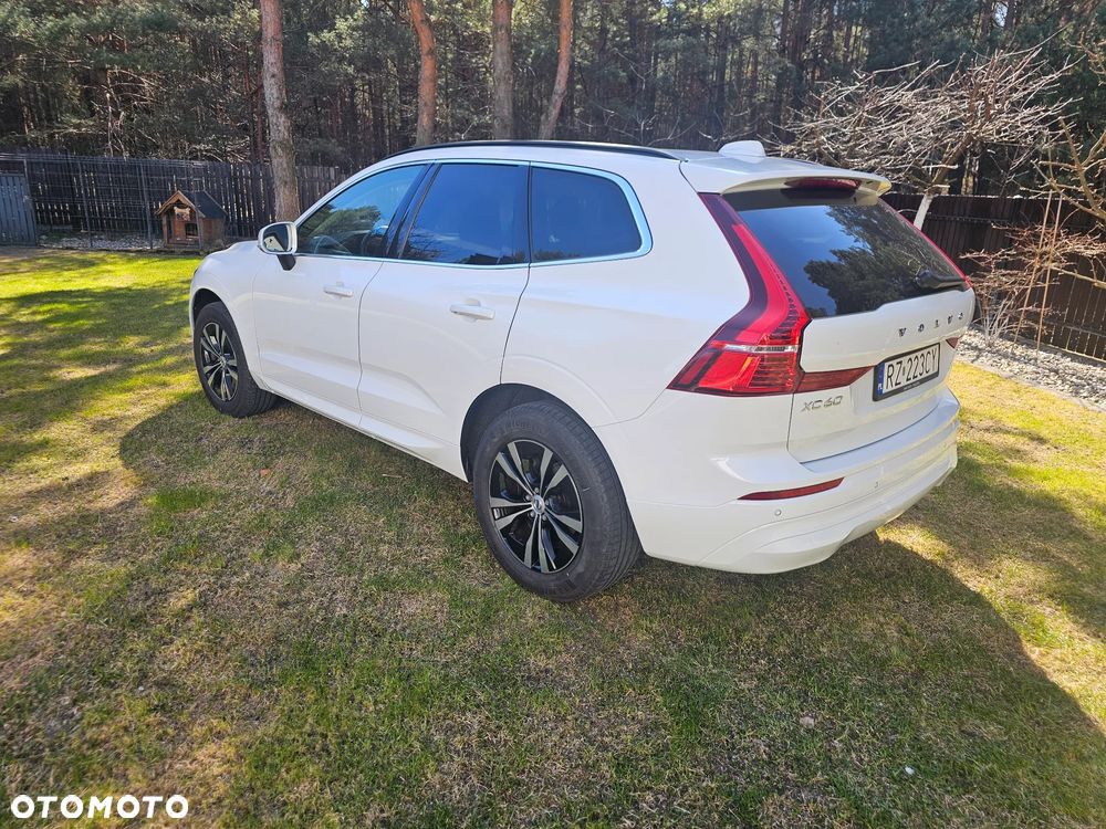Volvo XC 60 T4 Momentum Pro - 5