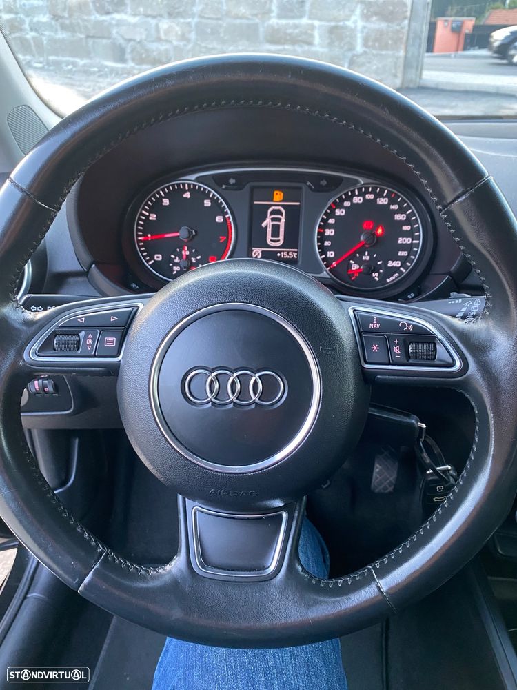 Audi A1 Sportback 1.0 TFSI ultra design - 17