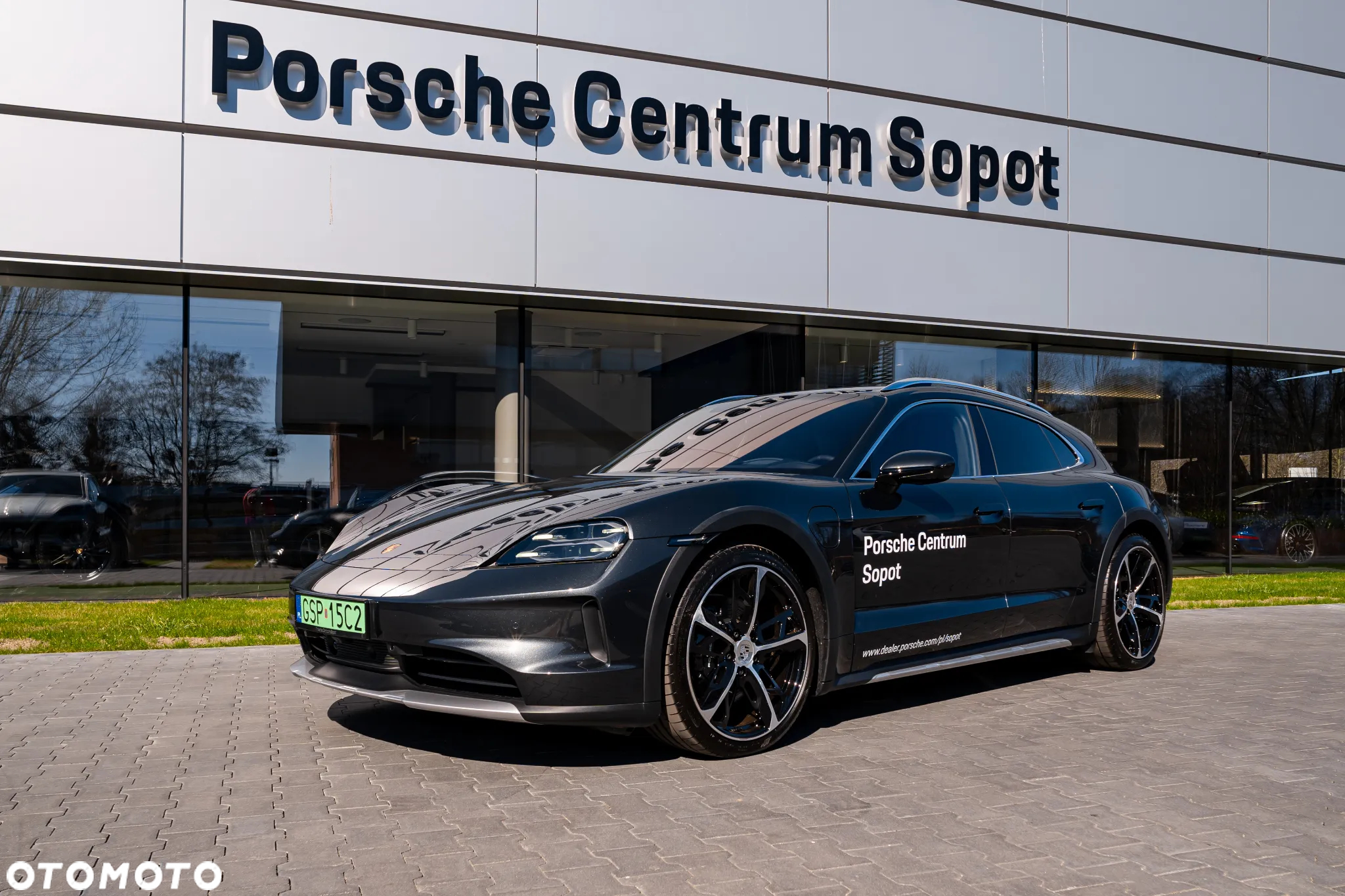 Porsche Taycan - 22