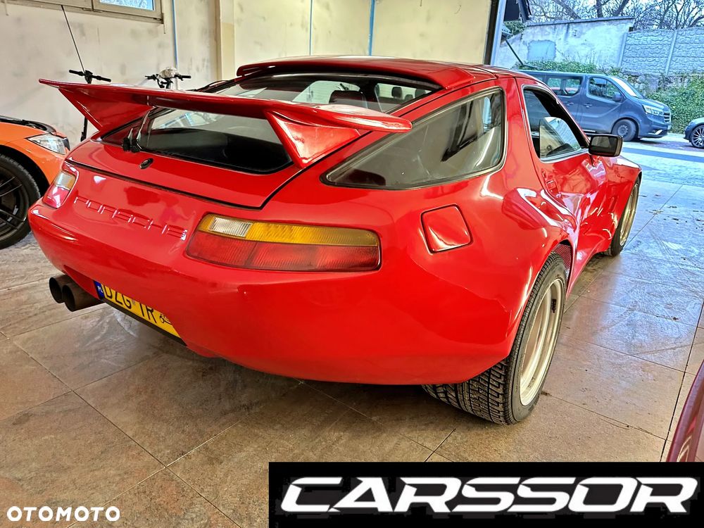 Porsche 928 - 10