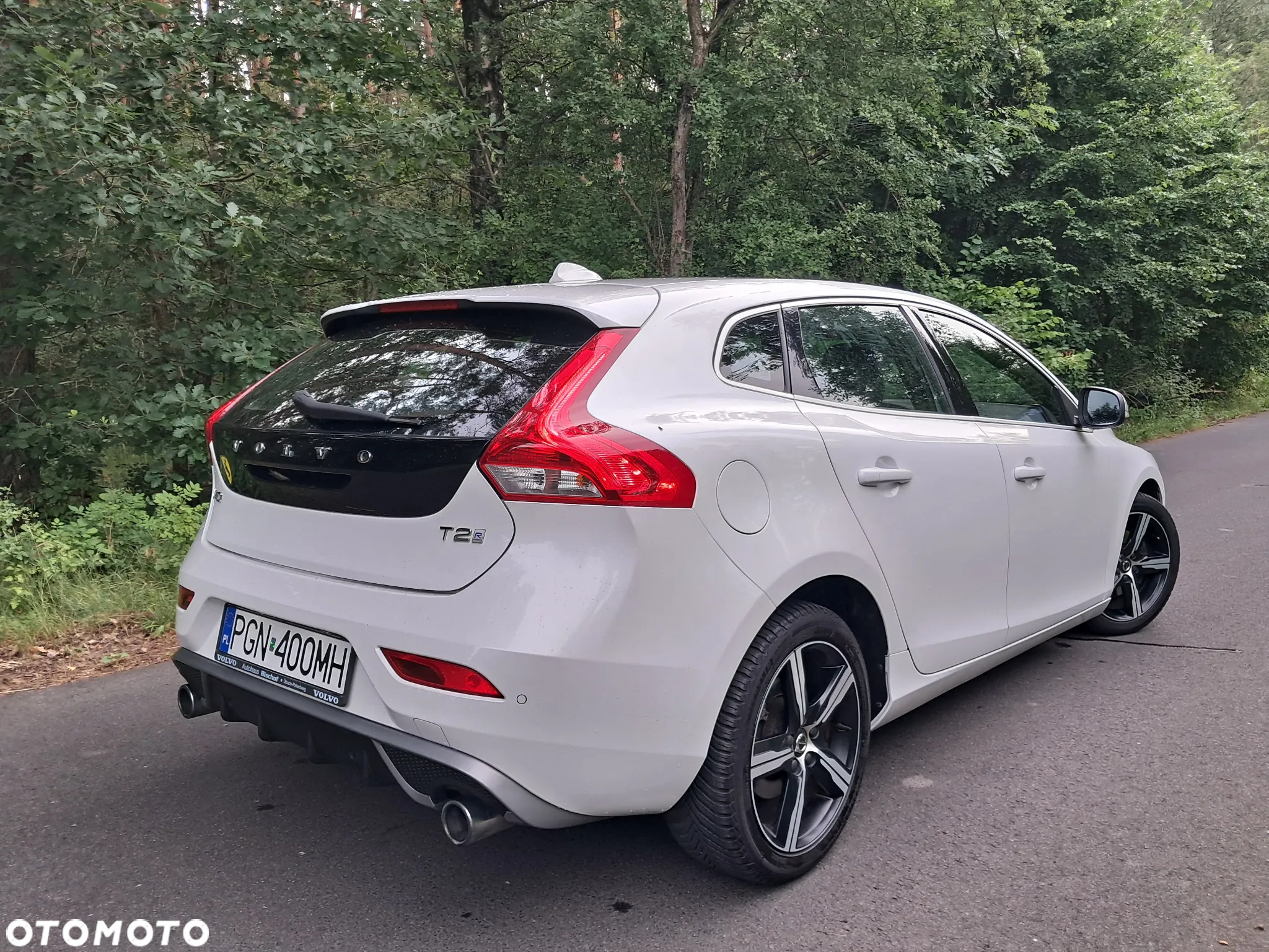 Volvo V40 T2 Drive-E R-Design Momentum - 25