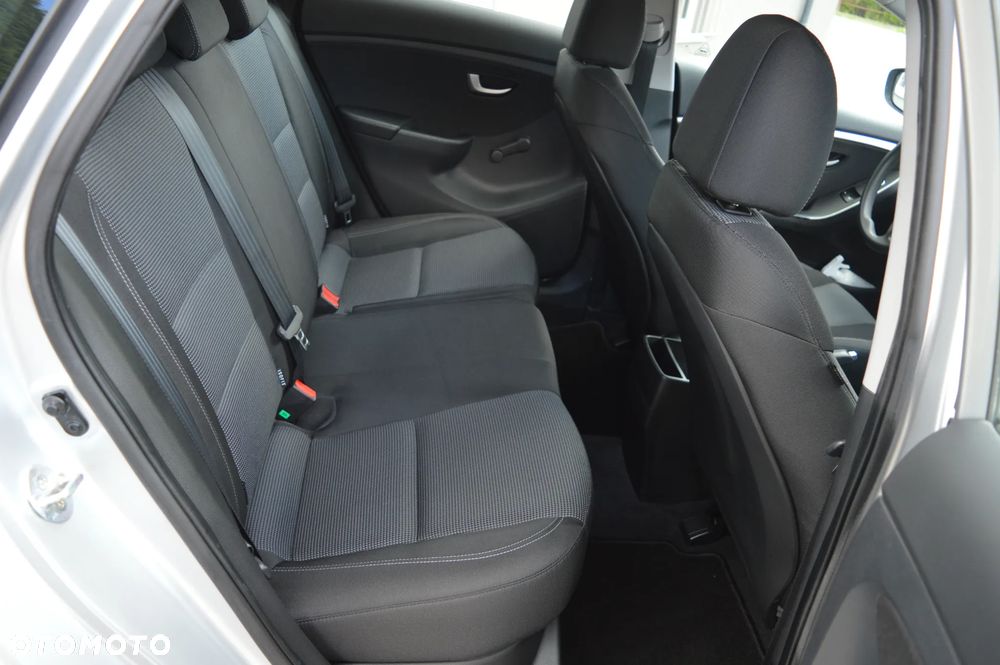 Hyundai i30 1.4 Trend - 33