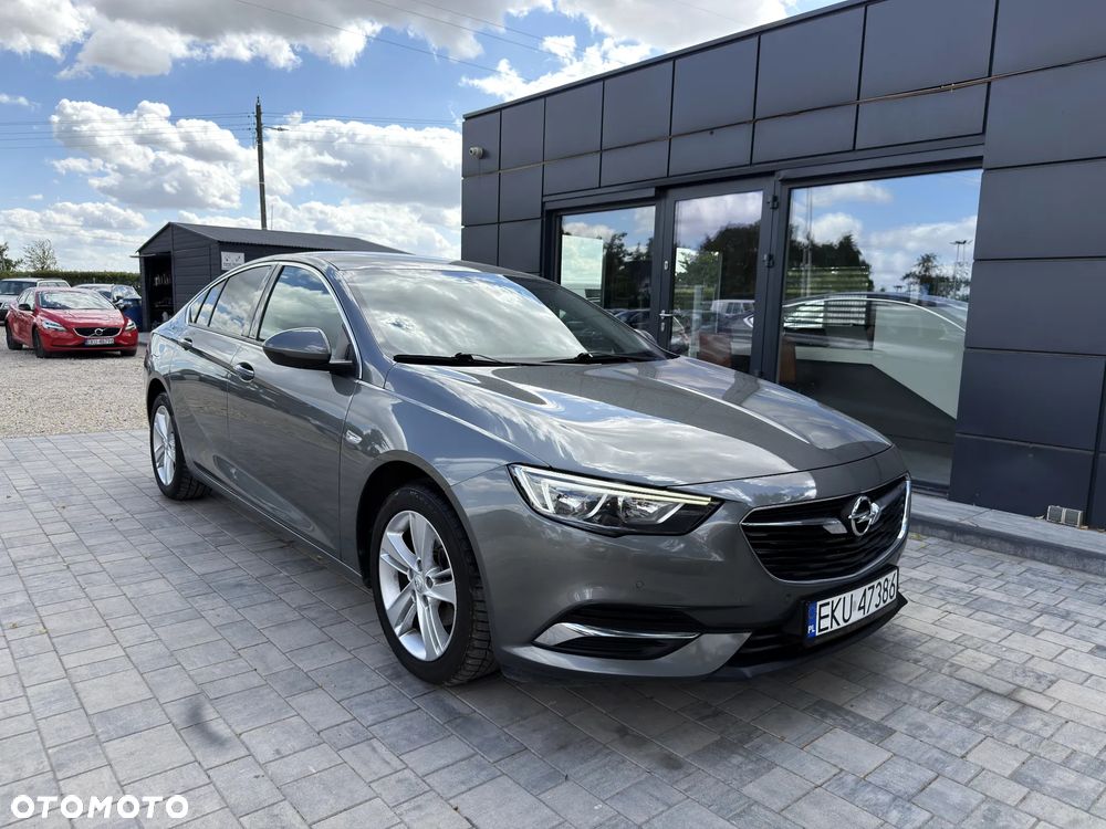 Opel Insignia 1.5 T Exclusive S&S - 12