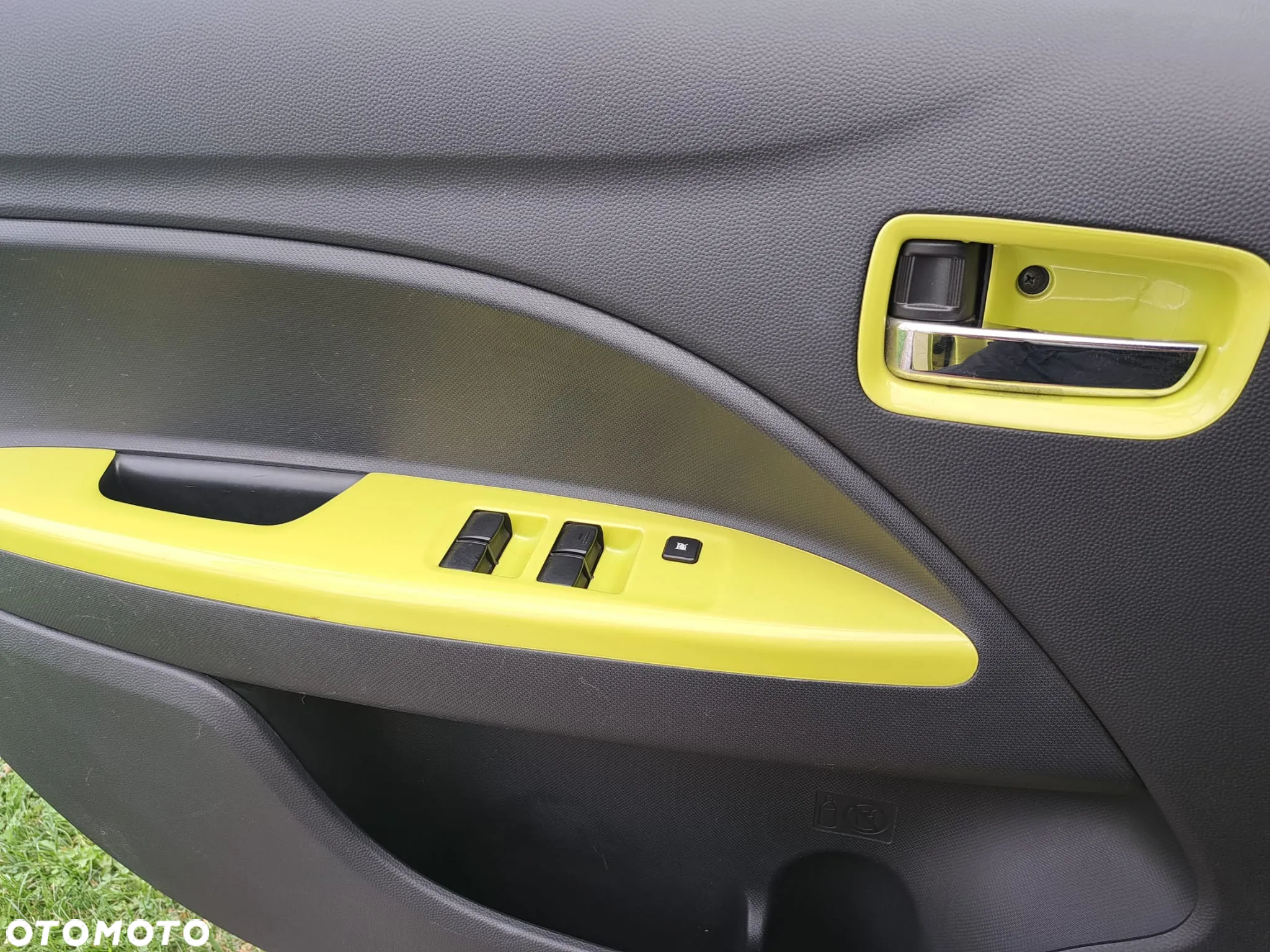 Mitsubishi Space Star 1.2 Intense - 7