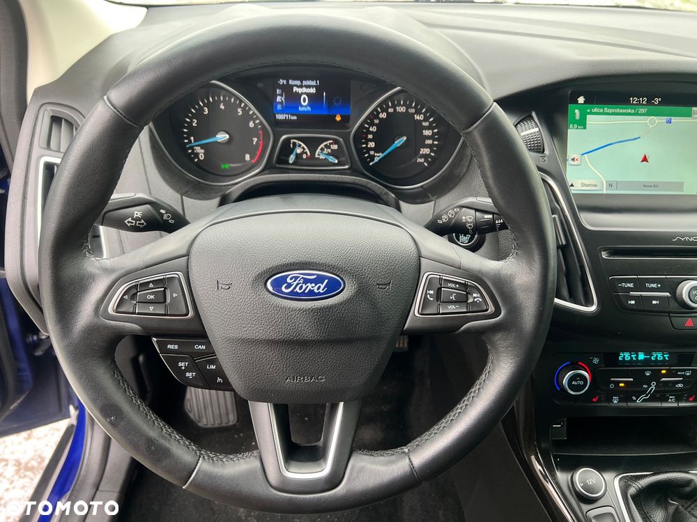 Ford Focus SW 1.5 EcoBoost S&S Titanium - 26