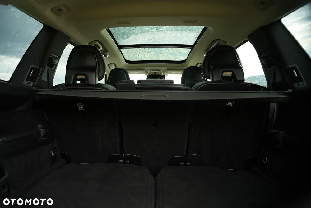 Volvo XC 90 T8 AWD Plug-In Hybrid Momentum 7os - 27