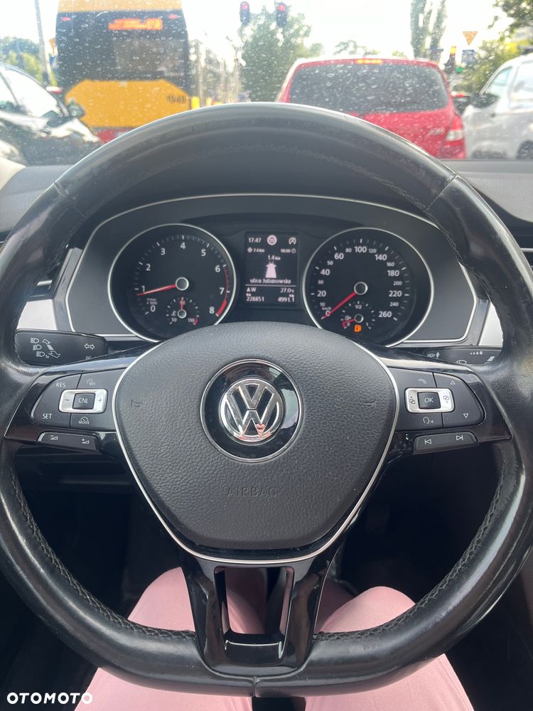 Volkswagen Passat ver-1-8-tsi-bmt-comfortline - 9