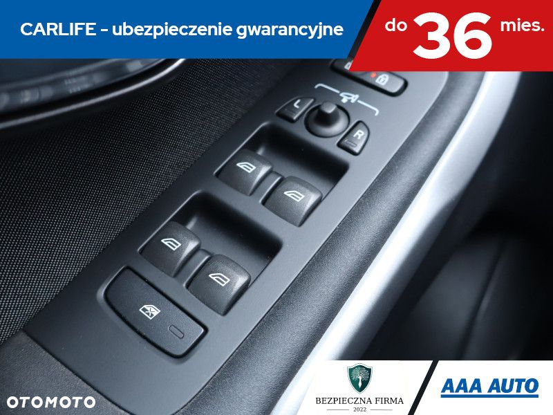 Volvo V40 - 18
