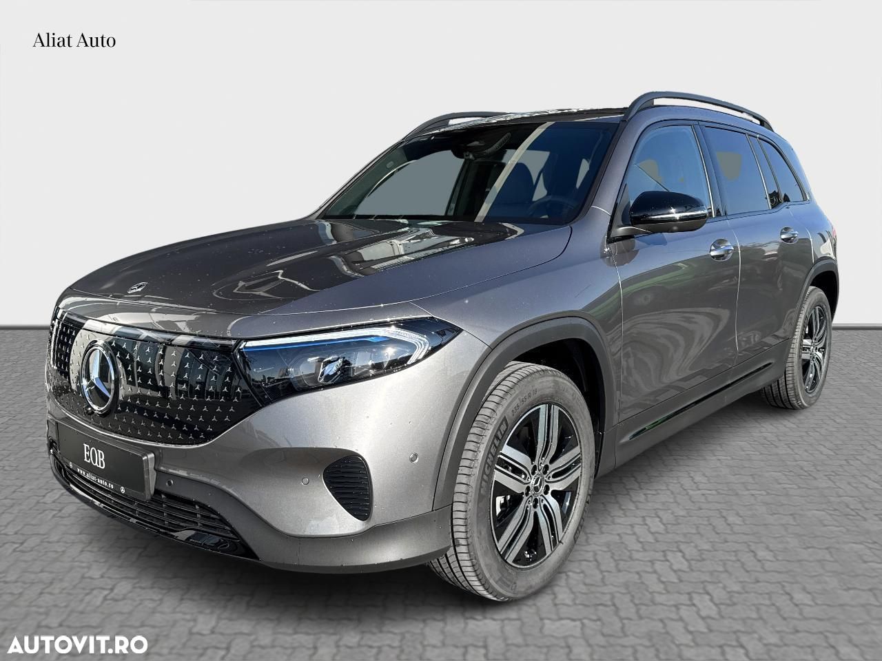 Mercedes-Benz EQB 300 4MATIC - 1