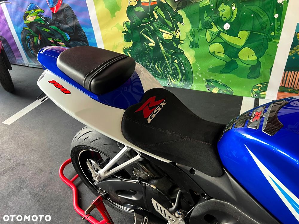 Suzuki GSX-R - 12