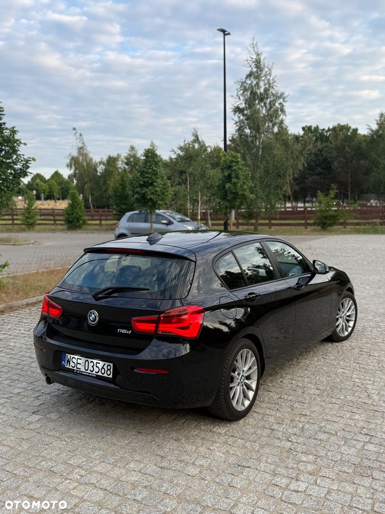 BMW Seria 1 116d - 5
