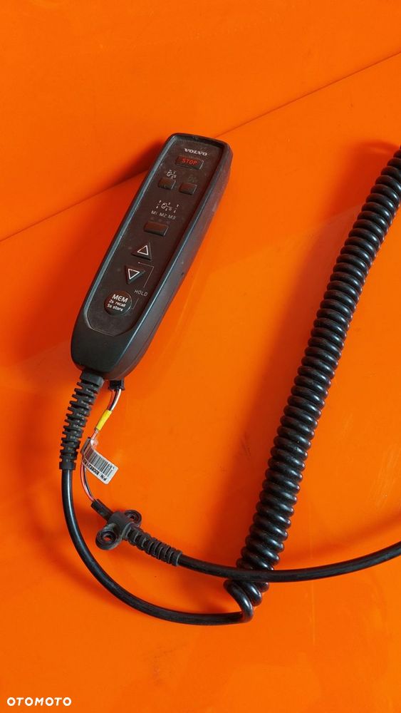 VOLVO FH4 - PILOT STEROWANIA PODUSZEK LOWDECK - 1