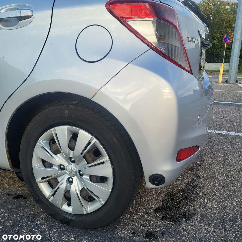 Toyota Yaris - 2