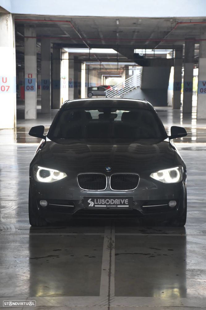 BMW 116 d Sport Line - 2