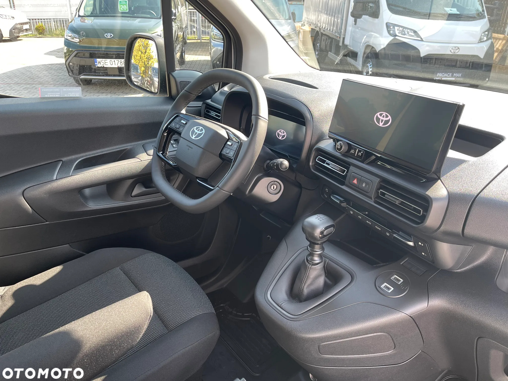 Toyota Proace City 1.5 D-4D Long 2,4t Active (bryg.) - 12