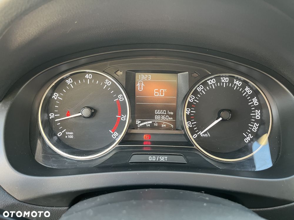 Skoda RAPID 1.2 TSI (Green tec) Style - 13