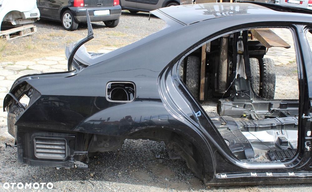 ĆWIARTKA BŁOTNIK TYŁ PRAWA MERCEDES W221 197 - 2