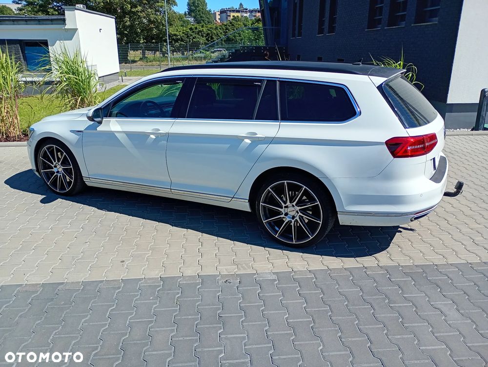 Volkswagen Passat 2.0 TDI Bi-Turbo BMT 4Mot Highline DSG - 33