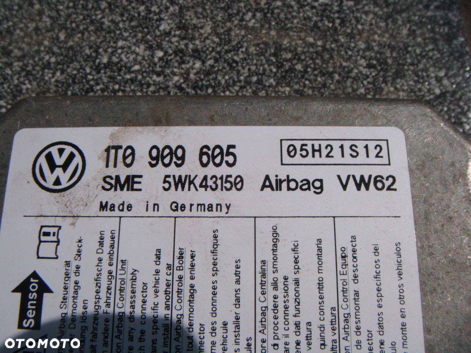 vw touran 1 04r sensor airbag - 2