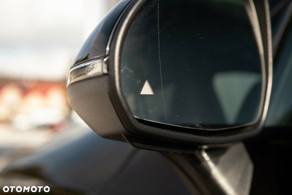 Mercedes-Benz GLC - 17