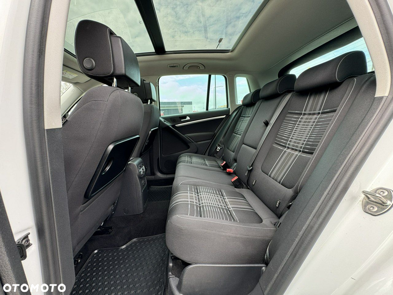 Volkswagen Tiguan 2.0 TDI BMT SCR 4Mot Comfortline DSG - 29