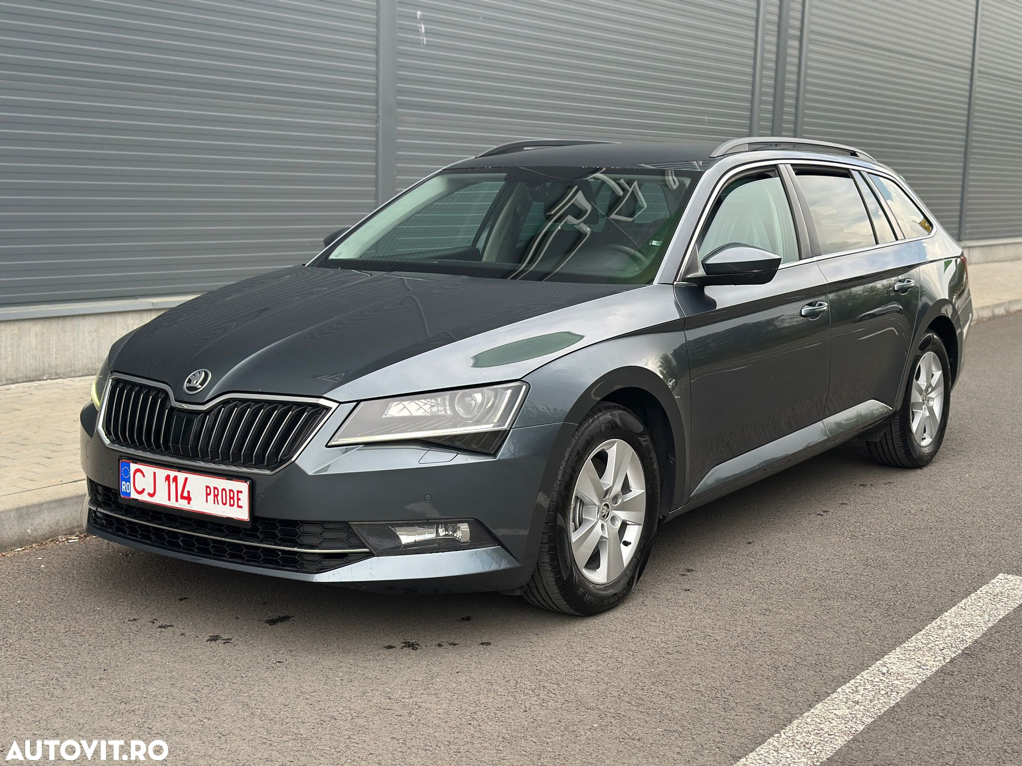 Skoda Superb 2.0 TDI DSG Ambition - 16